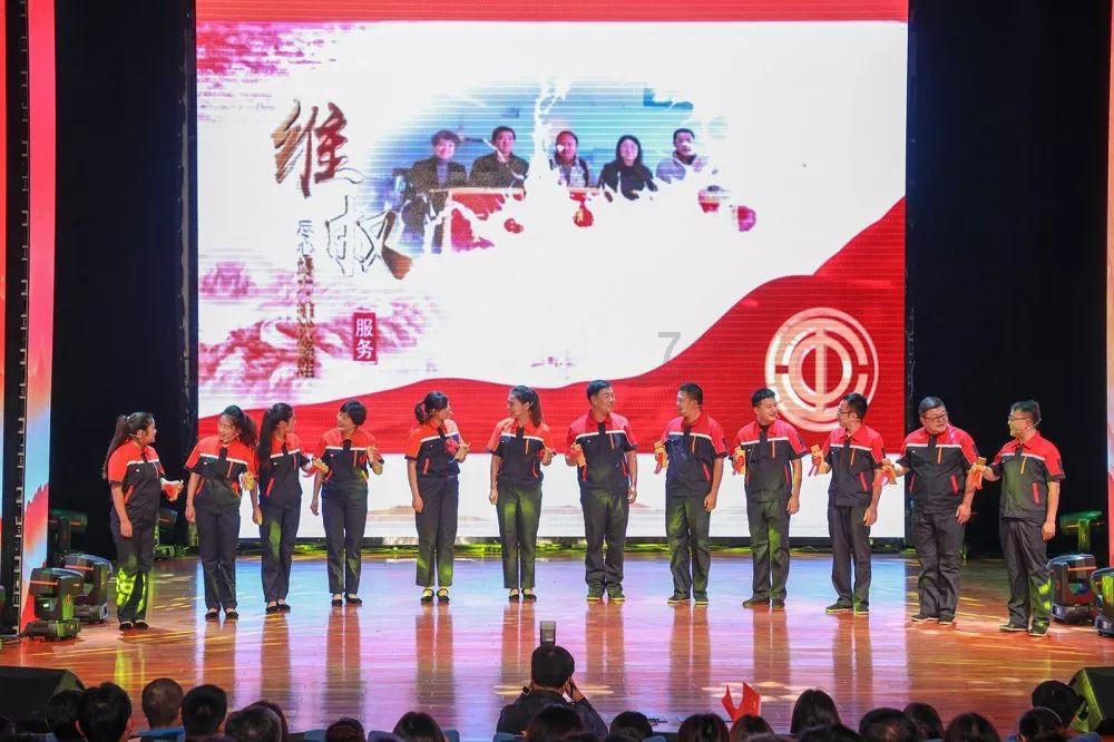逃出华丽的房子